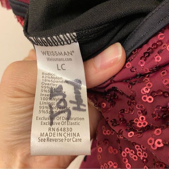 Weissman dance costume burgundy red biketard Hung Up
10877 child LC - Picture 7 of 11